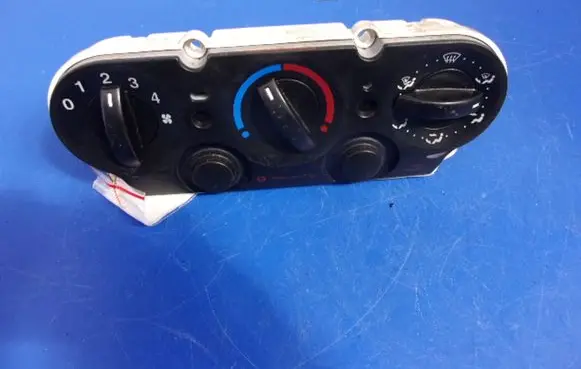Ford Fiesta Climate control unit 2S6H-18549-BD