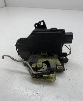 Audi A6 S6 C5 4B Front door lock 4B1837016B