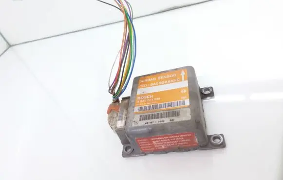 Audi A4 S4 B5 8D Airbag control unit/module 0285001038 8A0959655C