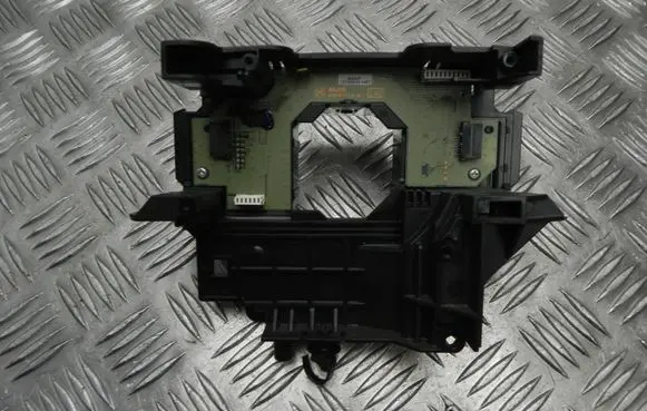 Ford Focus Climate control/heater control trim BV6T13N064AG T7432