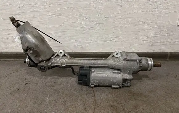 BMW M4 F82 F83 Steering rack 8099562