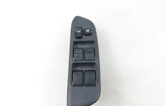 Toyota RAV 4 (XA20) Electric window control switch 8482042180