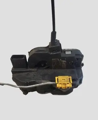 Opel Astra J Rear door lock