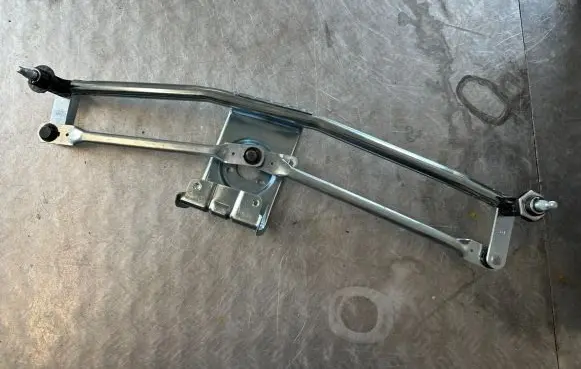 Mercedes-Benz Sprinter W906 Front wiper linkage 2190144