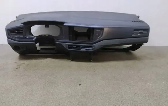 Volkswagen Polo VI Dashboard 
