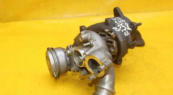 Volkswagen Golf V Turbo 03C145702C