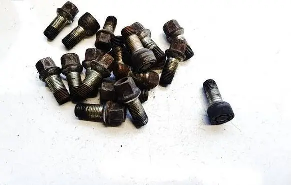 Audi A5 8T 8F Nuts/bolts 