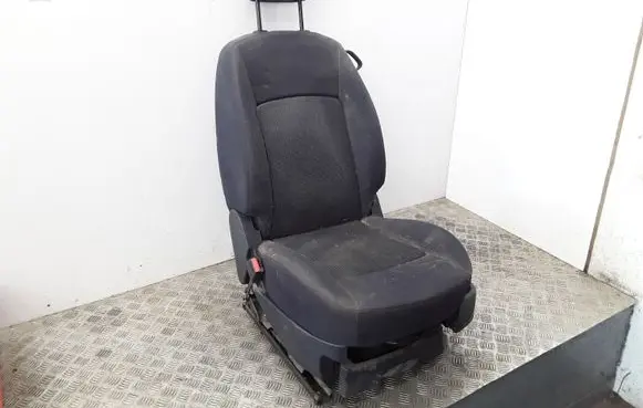 Peugeot 1007 Front driver seat 