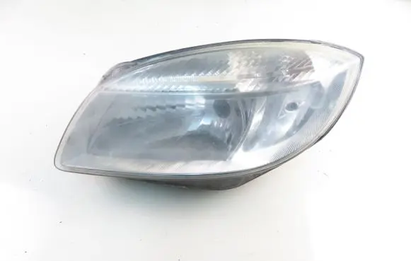 Skoda Fabia Mk2 (5J) Headlight/headlamp