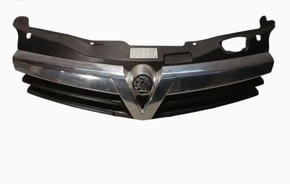 Opel Astra H Front bumper upper radiator grill 13108466