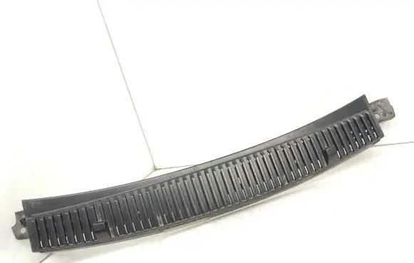Seat Alhambra (Mk1) Wiper trim 7M3853185C
