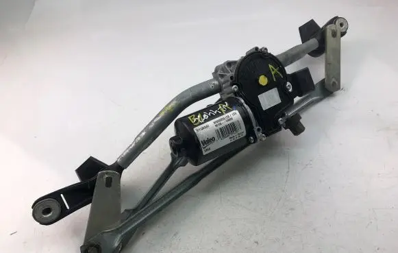Hyundai i20 (PB PBT) Wiper motor 98100GB000