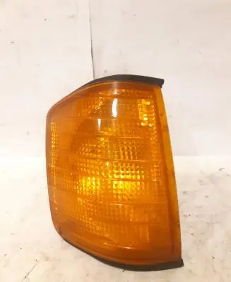 Mercedes-Benz E W124 Front indicator light P25121W 6R0144592