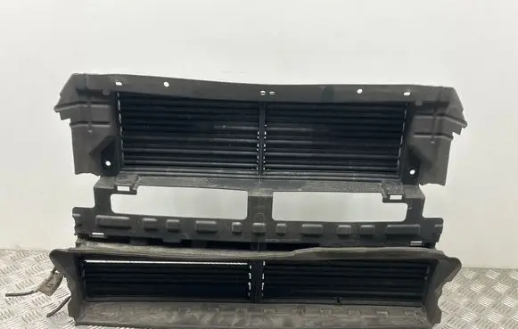 Ford Mondeo MK V Intercooler air guide/duct channel DS738475CK