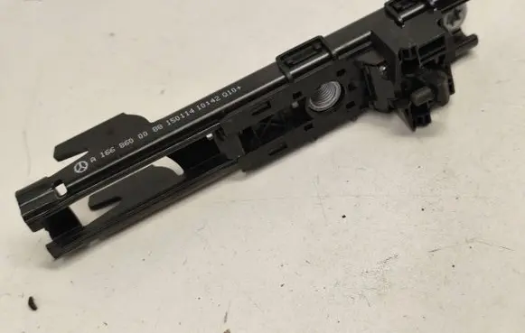 Mercedes-Benz ML W166 Seat belt height adjuster A1668600088 815011410