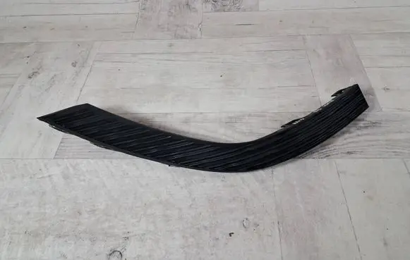 Audi Q8 Rear bumper trim bar molding 4m8807823e