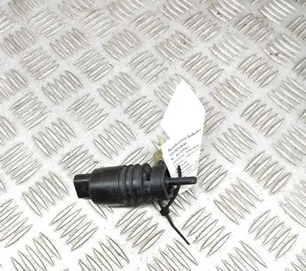 Mercedes-Benz C W204 Windscreen/windshield washer pump A2048660221