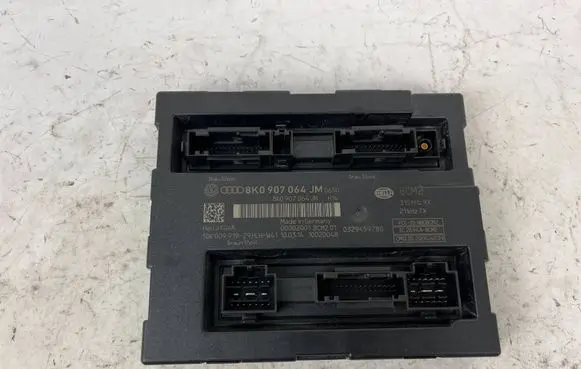 Audi RS5 Comfort/convenience module 8K0907064JM 5DK00991929