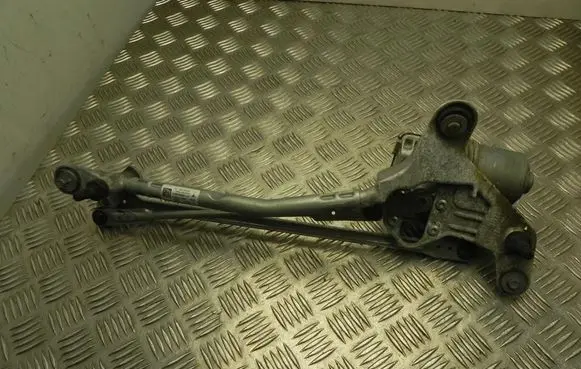 Tesla Model 3 Front wiper linkage 109585599A L237