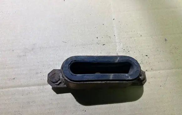 Iveco Daily 35 - 40.10 Radiator mount bracket 