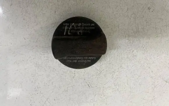 Volvo S80 Oil filler cap 026103485A