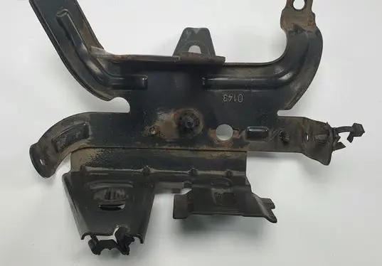 Renault Espace - Grand espace IV Radiator mount bracket 24408553