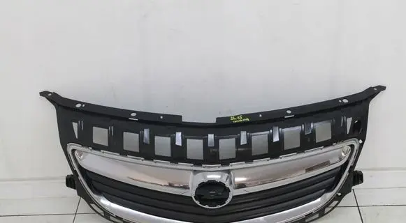 Opel Insignia A Front bumper upper radiator grill
