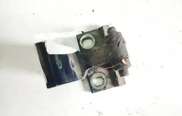 Audi A6 S6 C4 4A Rear door lower hinge