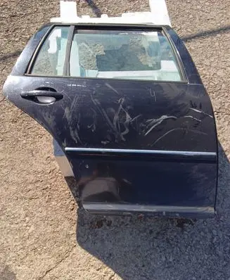 Volkswagen Bora Rear door