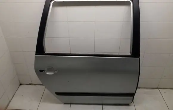 Ford Galaxy Rear door