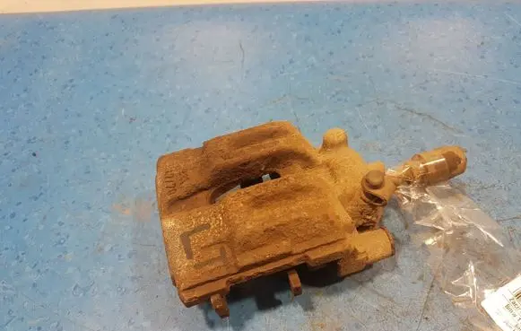 BMW 1 E82 E88 Rear brake caliper