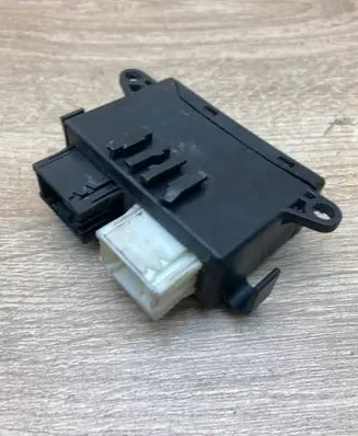 BMW 3 E46 Door control unit/module 6913364 05021805