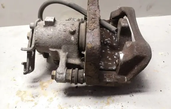 Opel Insignia A Rear brake caliper 5901LH