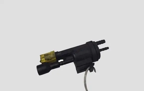 Mercedes-Benz C W204 Turbo solenoid valve 0025401497