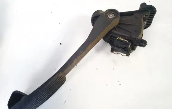 Volvo S60 Accelerator throttle pedal 30666659 6pv008537-01