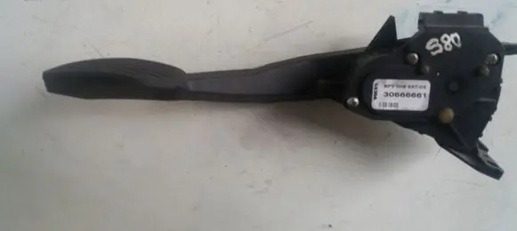 Volvo S60 Accelerator throttle pedal 30666661