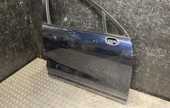 Porsche Cayenne (92A) Front door 