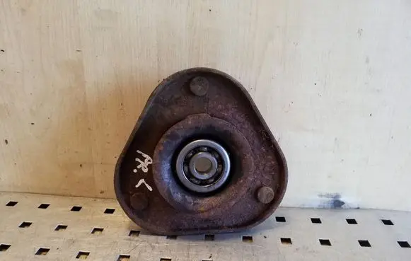 Coil spring mount