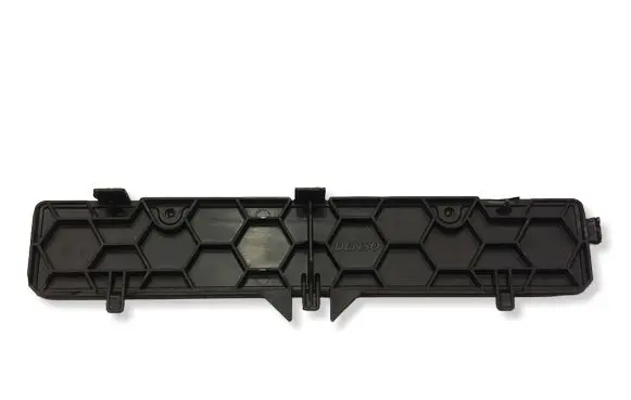 Volkswagen PASSAT B8 Air filter box cover CZ116242