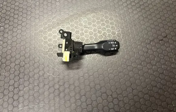 Toyota Corolla Verso AR10 Cruise control stalk 18A174