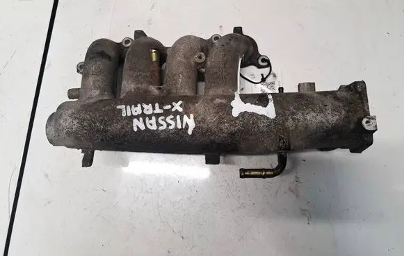Nissan X-Trail T30 Intake manifold AK8H3
