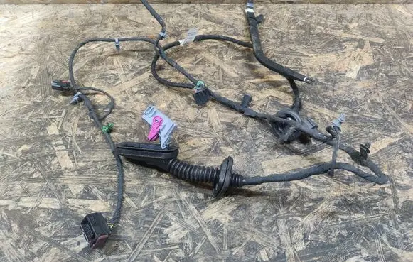 Chevrolet Malibu Front door wiring loom 25924532