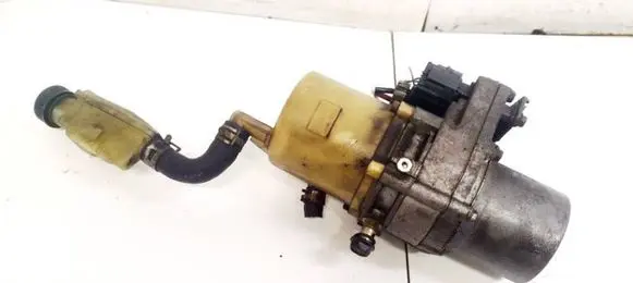 Mazda 3 I Power steering pump