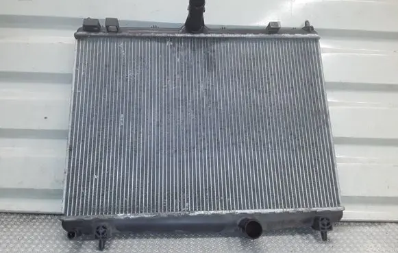 Peugeot 407 Coolant radiator 