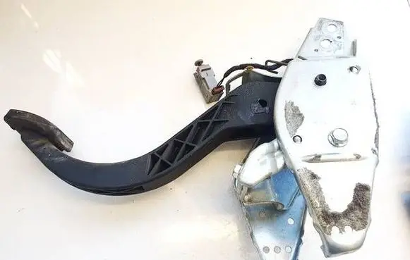 Opel Astra H Brake pedal 28870 10883