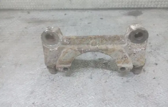 Audi A6 S6 C6 4F Front Brake Caliper Pad/Carrier 