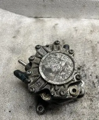 Audi A3 S3 8P Vacuum pump 03G145209