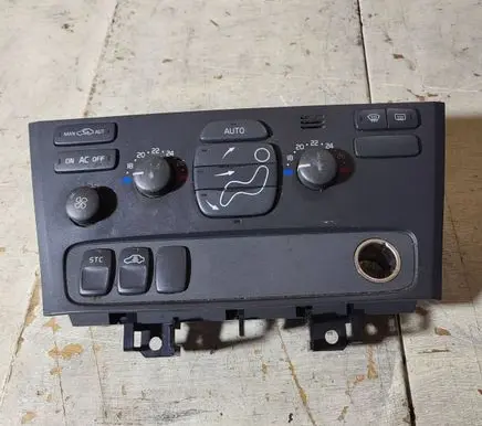 Volvo V70 Climate control unit 9452368 7023 0CW05E