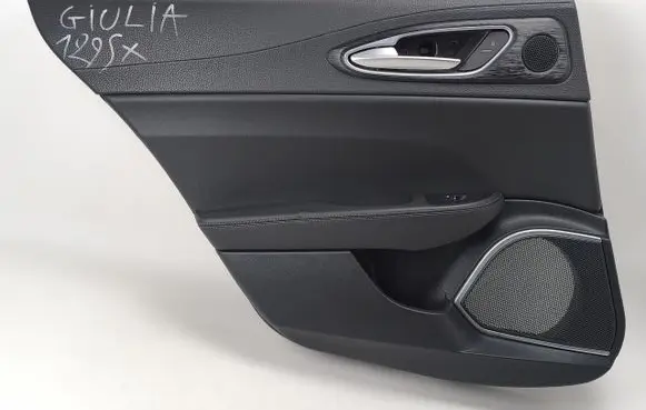 Alfa Romeo Giulia Front door card panel trim 01561513220 260701HR1317 00505460170