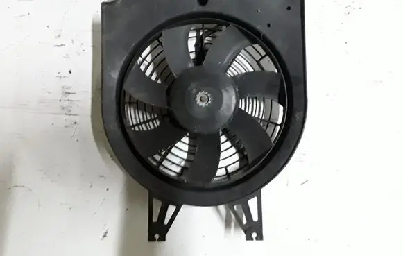 Jeep Grand Cherokee (WK) Electric radiator cooling fan NOCODE